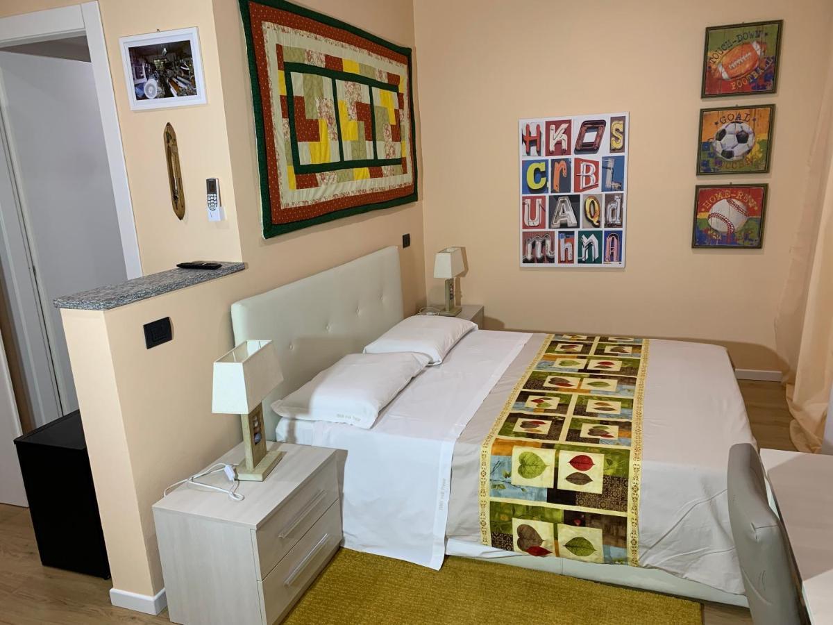 Bed & Breakfast Indi Thelar Villa Guardia Zewnętrze zdjęcie
