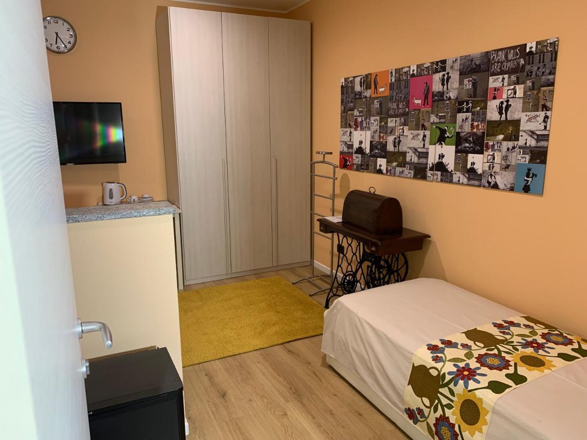 Bed & Breakfast Indi Thelar Villa Guardia Zewnętrze zdjęcie